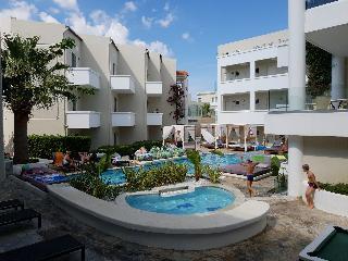 Aparthotel Dimitrios Village Beach Resort & Spa