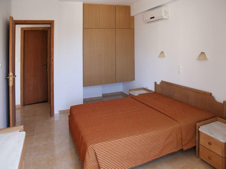 Ilian Beach & Apartments