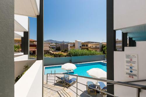 Aparthotel Yacinthos