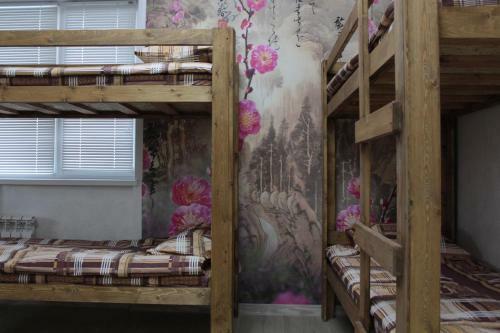 ????? Hostel