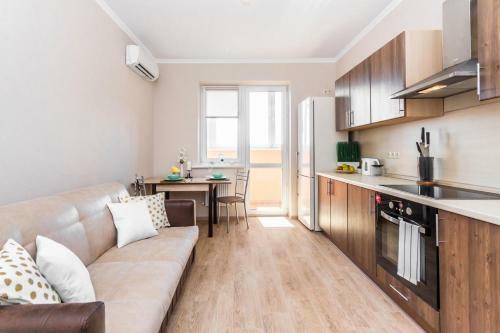 Apartment On Oktyabrskaya 181/2