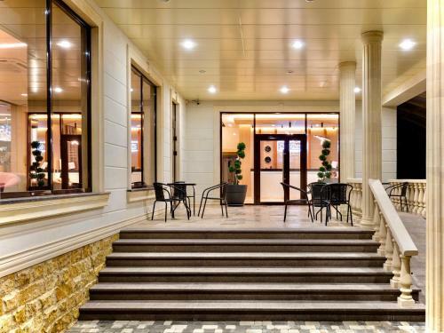 Henrik Hotel