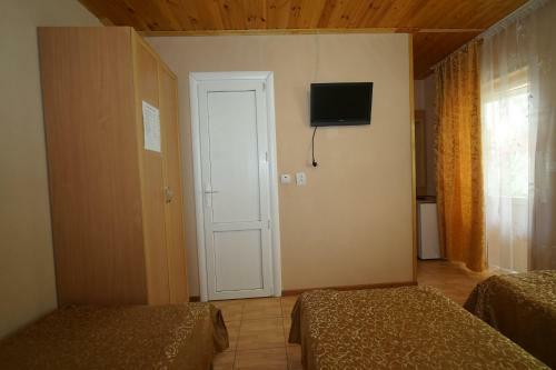 Hostal ????????
