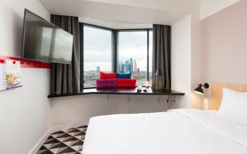 Azimut Hotel Smolenskaya Moscow