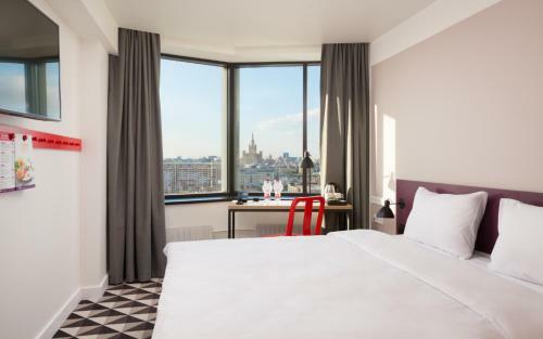 Azimut Hotel Smolenskaya Moscow