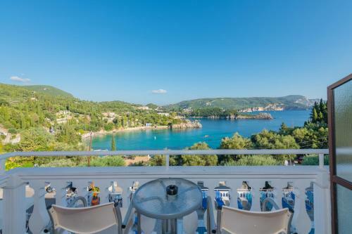 Odysseus Hotel