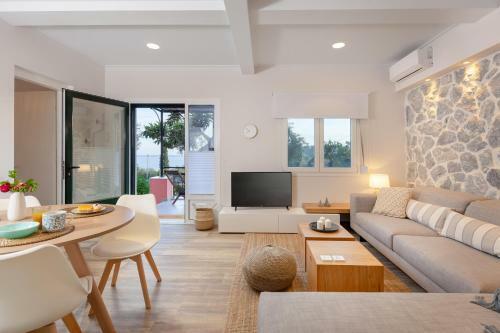 Rapanos Apartments