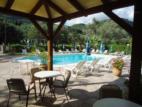 Aparthotel Phivos Hotel