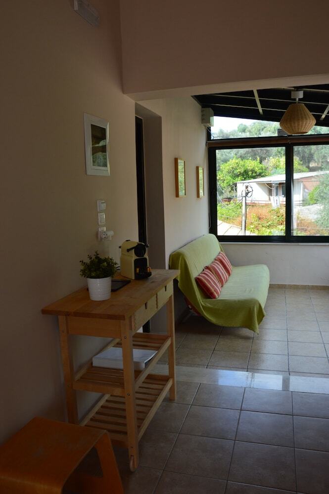 Akis Apartments