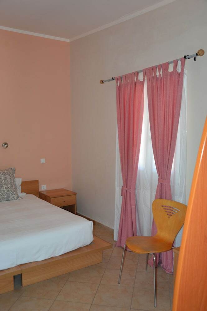 Akis Apartments