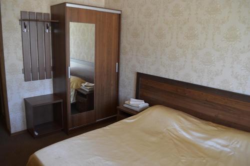 Hostal "?????"