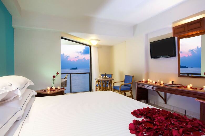 Hotel Barcel� Ixtapa