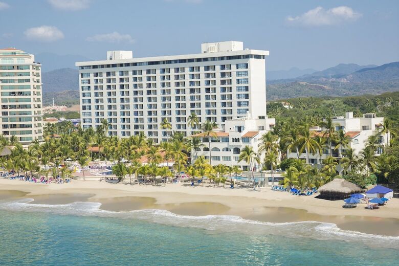 Hotel Barcel� Ixtapa