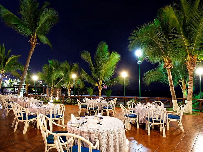 Hotel Barcel� Ixtapa