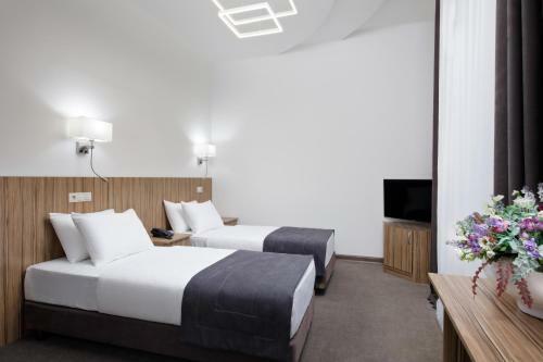 Hotel Orlinye Skaly