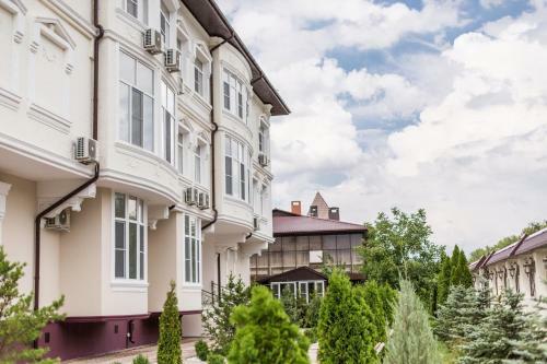 Goluboe Ozero Hotel