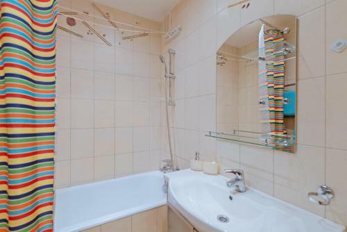Apartamento Flat On Pionerskaya