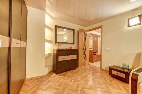 Longo Apartment Moyka