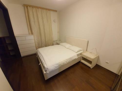 Apartment On Medikov 10