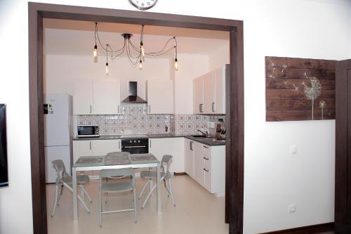 Apartment On Medikov 10