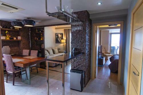 See View Apartment With A Big Terrace