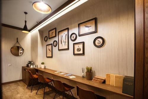 Simple Hotel