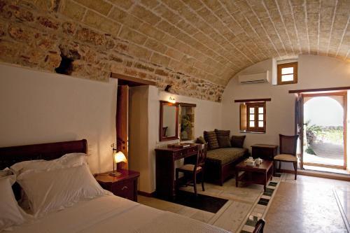 Likinia Hotel