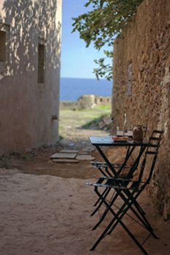 Hostal Theophano Art Hotel