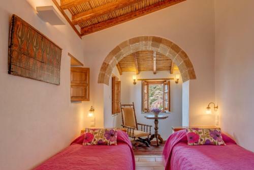 Malvasia Traditional Hotel