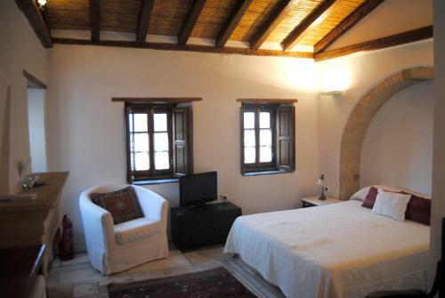Malvasia Traditional Hotel