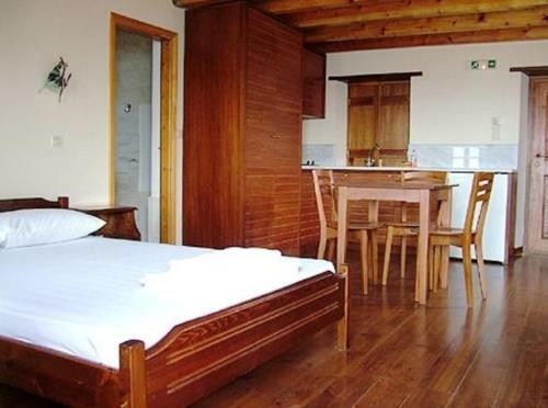 Hostal Lithochtisto