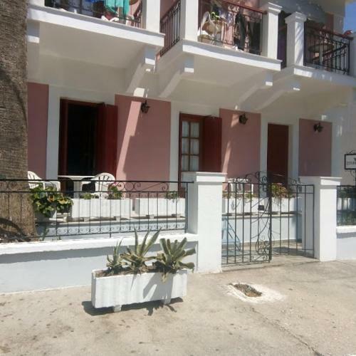 Hostal Alkithea
