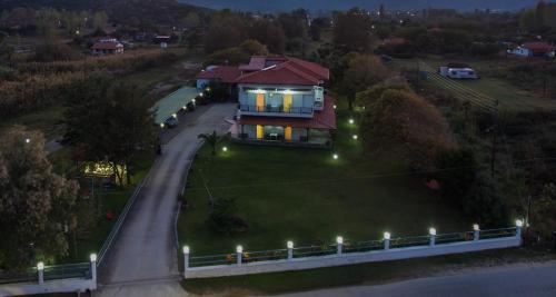 Linaraki Studios & Apartments