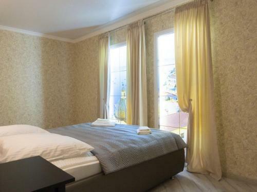 Hotel ?????-????? Silver