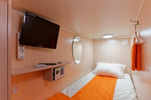 Capsulecity Hostel