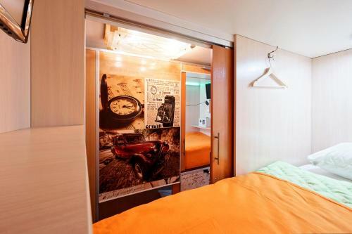 Capsulecity Hostel