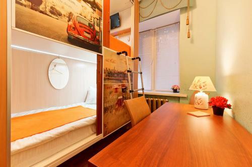 Capsulecity Hostel