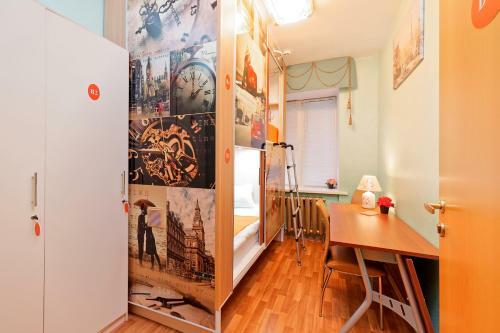 Capsulecity Hostel