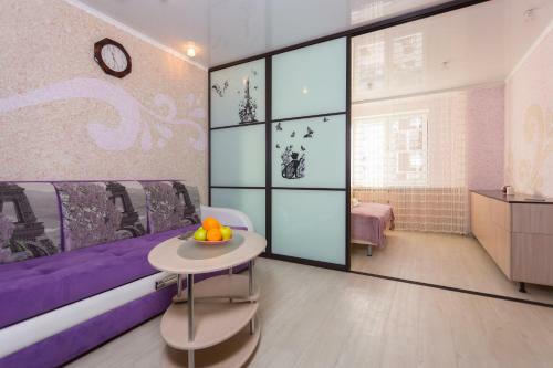 Apartamento ?????????? ??????????? Chernikovka Deluxe