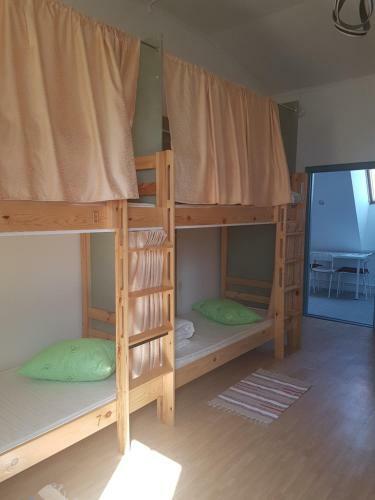 Hostelroof_vl