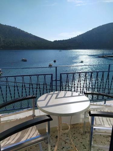 Minoa Hotel