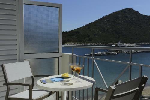 Aktaion Hotel