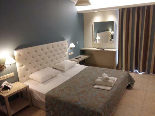 Viaros Hotel Apartments