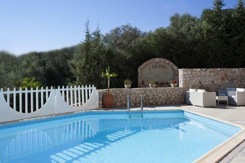Viaros Hotel Apartments
