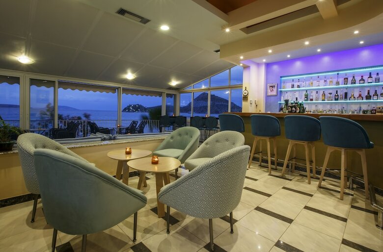 Hotel Tolo