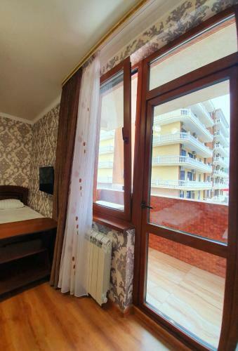 Hotel Loootel