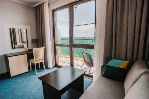Hotel Golden Hills