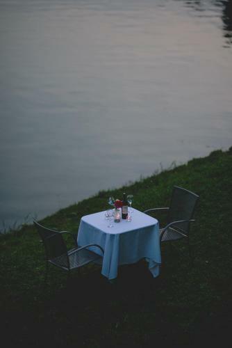 Hotel Inn On The Lake