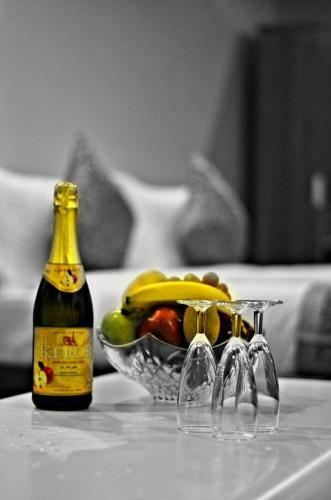Apartamento Serene Hotel Suites