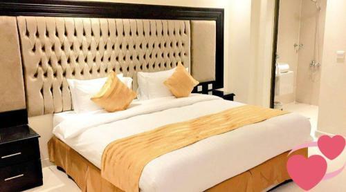 Al Sharq Hotel